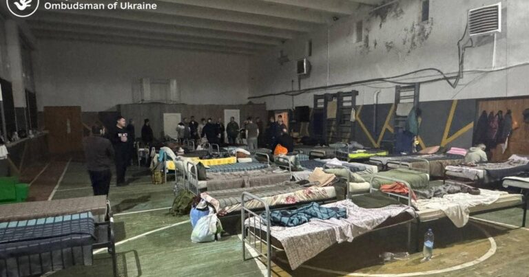 Історичний Прецедент: Керівника Ужгородського ТЦК Визнано Винним у Перешкоджанні Діяльності Омбудсмена!