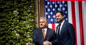 ВІЦЕПРЕЗИДЕНТ США ЗВИНИВ УКРАЇНУ У ВТРУЧАННІ У ВИБОРИ