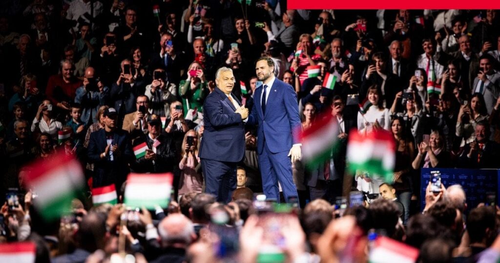 Трамп публічно "освідчився" Орбану в любові через "кур’єра"