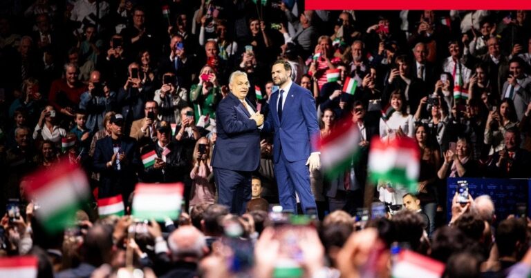 Трамп “освідчився” Орбану в любові на передвиборчому мітингу через “кур’єра”