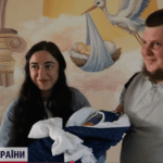 НАЙБІЛЬШЕ ЩАСТЯ: УКРАЇНСЬКИЙ ГЕРОЙ, ЩО ВТРАТИВ РУКИ, СТАВ БАТЬКОМ