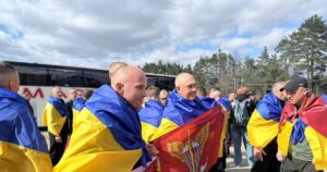 НАЙВАЖЛИВІШЕ: ЕКСКЛЮЗИВНІ КАДРИ ПОВЕРНЕННЯ 193 УКРАЇНСЬКИХ ГЕРОЇВ ДОДОМУ!