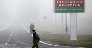 Білорусь стала пасткою для росіян-ухилянтів: їх не випускають за кордон