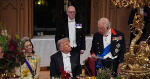 «Два Королі»: Неоднозначний Підпис Білого Дому Під Фото Трампа та Чарльза III Викликав Бурю Реакцій