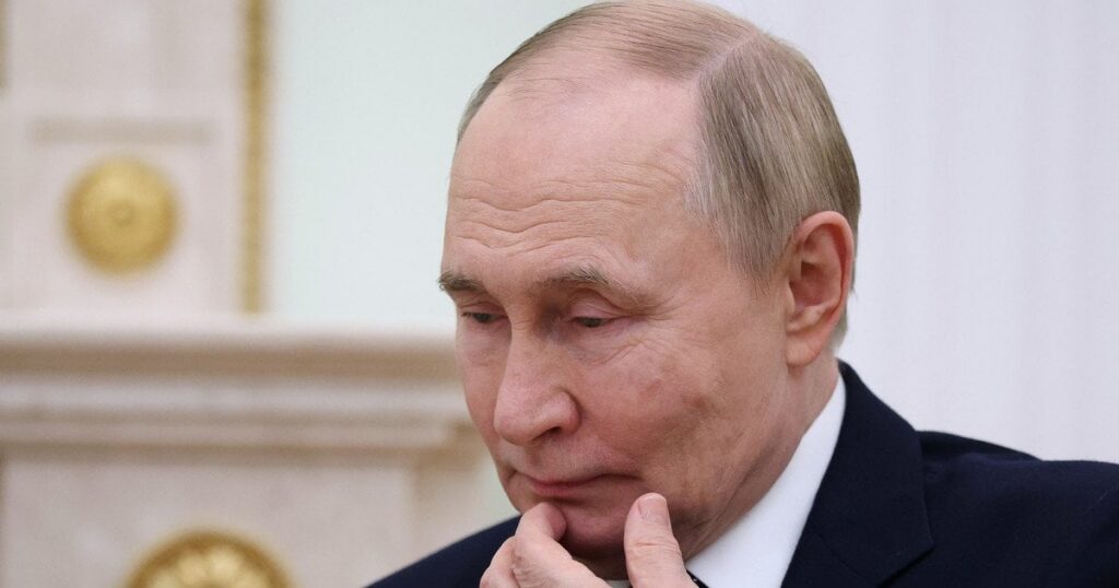 Рейтинг Путіна — довіра росіян різко впала після блокувань Telegram і WhatsApp — Світ Рейтинг Путіна — довіра росіян різко впала після блокувань Telegram і WhatsApp — Світ