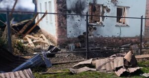 Удар дрона на Сумщині – в Буринській громаді двоє поранених, що відомо — Укрaїнa