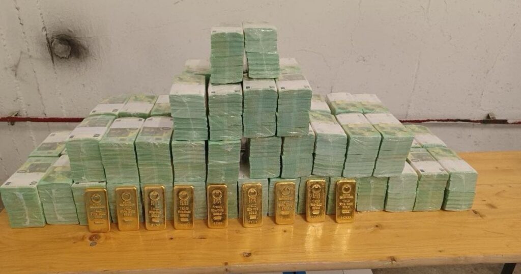 Конфісковані кошти Ощадбанку: Зеленський вимагає від Мадяра повернути мільйони — Політика