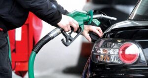 Експерт: Ціни на пальне знову почали стрімко зростати на світових ринках — Укрaїнa