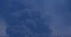 У Дніпрі гримлять сильні вибухи — місто під атакою понад 10 годин