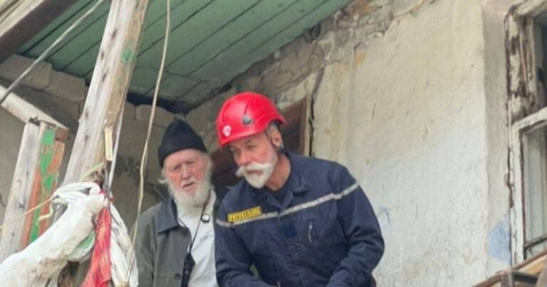 Дивовижне Спасіння: Черепаха Філіппа Вижила Майже Тиждень Під Уламками в Одесі!