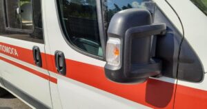 Російські дрони атакували “швидку” на Херсонщині: троє медиків поранено