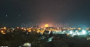 Густий дим та яскраве полум’я: влучання по російських базах ремонту техніки під Алчевськом