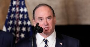 ПЕНТАГОН У ВОГНІ: ВІЙНА З ІРАНОМ, РОЗБІРКИ ЧЕРЕЗ ТРАМПА ТА ВІДСТАВКА МІНІСТРА ВМС!