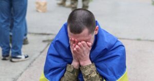 Україна повернула 182 громадян з полону перед Великоднем, серед них 25 офіцерів