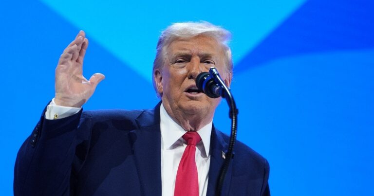 Трамп висунув жорстку вимогу Ірану щодо Ормузької протоки: “Це не та угода”