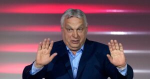 Мадяр закликає чиновників Орбана викривати тих, хто знищує документи