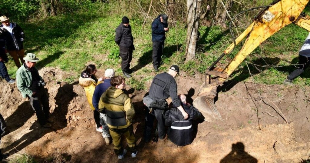 Волинська трагедія - нову братську могилу виявили на Волині, фото — Укрaїнa