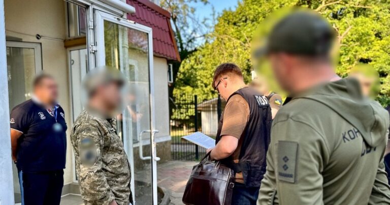 Мільйонні оборудки на “папері”: як командир частини на Одещині торгував “бронями” для ухилянтів