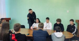 Недоречний жарт у ТікТок: Одеські школярі наразилися на проблеми через відео про вчителів