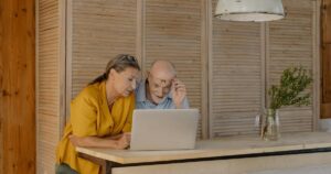 Безкоштовне зубопротезування для ветеранів праці: про яку пільгу часто “забувають” у 2026 році