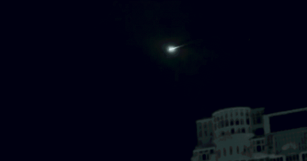 "Вогняна куля" у небі над Києвом: науковець пояснив причину яскравого спалаху