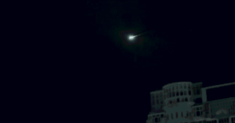 Вогняна Куля Над Києвом: Що Світилося в Небі та Чи Варто Чекати Нових Феєрій?