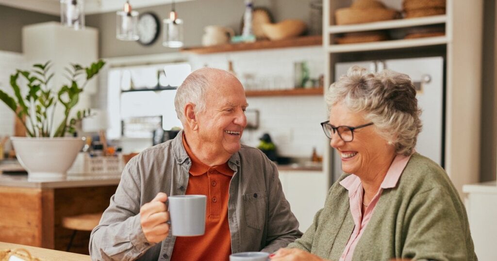 Українські біженці в Європі - де українським пенсіонерам легалізуватися в ЄС після 2027 року — Світ