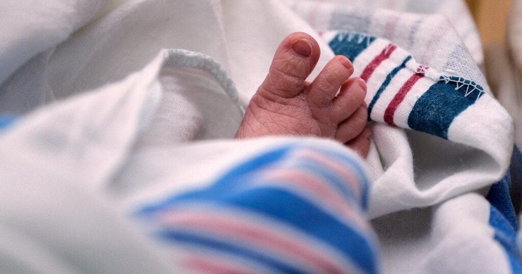 Демографічна катастрофа в Україні: скільки дітей має народжувати кожна сім’я