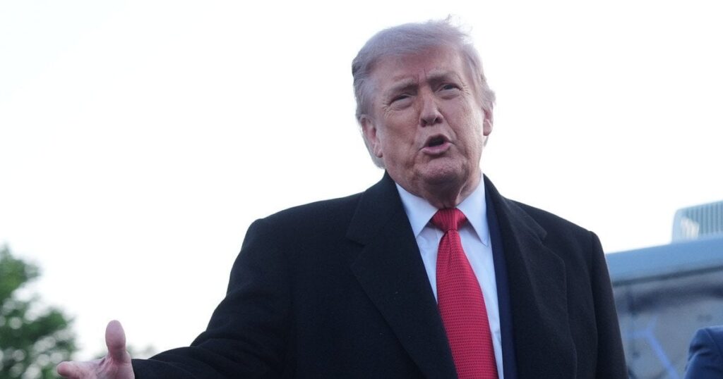 Трампу зв’язують руки навіть свої: президенту США хочуть "заблокувати" рішення щодо війни