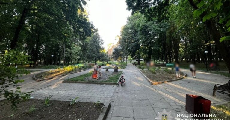Жорстока ДТП на Львівщині: 10-річний велосипедист збив трирічного малюка – дитина в лікарні, поліція розслідує