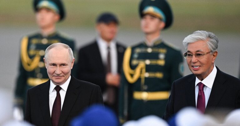 Путін знову “переплутав” Токаєва: Чи втрачає диктатор контроль над пам’яттю та репутацією?