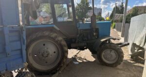 У Чернівецькій області тракторний причеп розчавив чоловіка — Укрaїнa