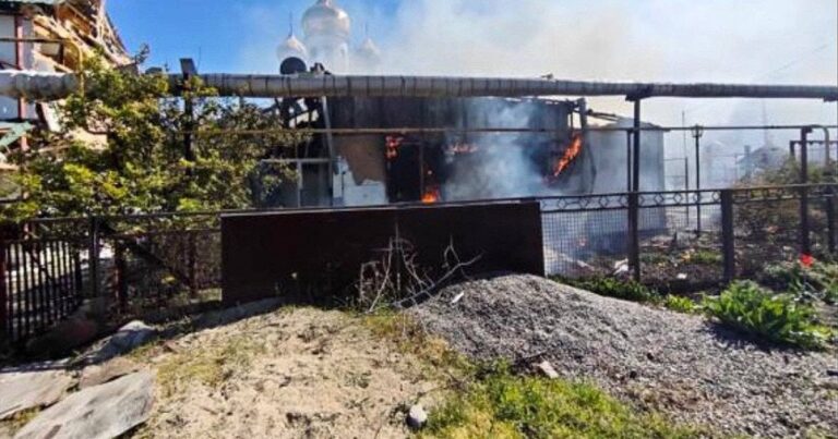 Жорстока атака РФ на Запоріжжя: дрони влучили в ринок і храм, є загиблі та поранені серед мирного населення