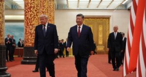 НАПРУЖЕНА ЗУСТРІЧ ТРАМПА І СІ В ПЕКІНІ: БІЙКА ТА ГОСТРІ ЗАЯВИ ПРО ТАЙВАНЬ