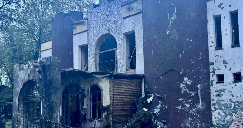 РФ атакувала великий обласний центр: у місті нова серія вибухів, вгатили по релігійній установі