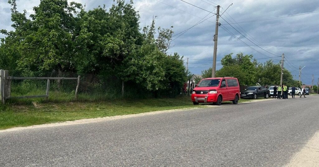 На Житомирщині 13-річний мотоцикліст збив на смерть маленьку дитину