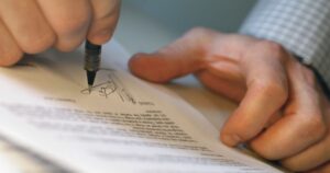 Обов’язкова частка: кого неможливо викреслити із заповіту