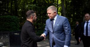 Зустріч Зеленського та Фіцо в Єревані: Новий Етап Відносин України та Словаччини