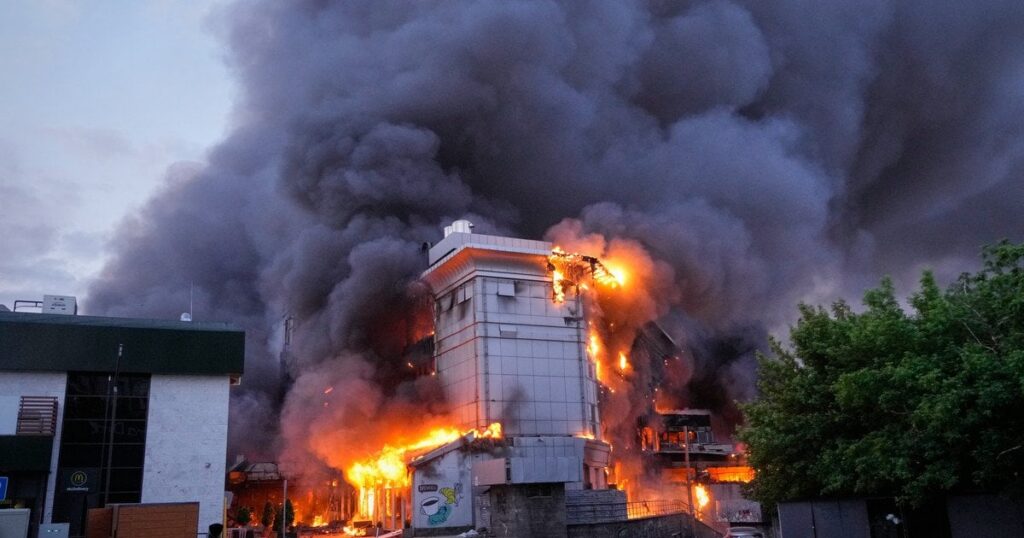 Атака на Київ 24 травня - в РФ цинічно пояснили удари, але факти кажуть інше, деталі від ISW — Укрaїнa Атака на Київ 24 травня - в РФ цинічно пояснили удари, але факти кажуть інше, деталі від ISW — Укрaїнa