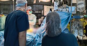 Львівське диво: 12-річний Назарчик отримав друге життя завдяки пересадці серця від юної героїні