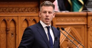На угорському НПЗ прогримів вибух, є жертва і поранені: деталі від Мадяра