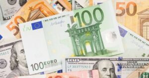Прогноз Курсу Долара та Євро в Україні: Що Чекати у Травні 2026? Експертна Думка Банкіра!