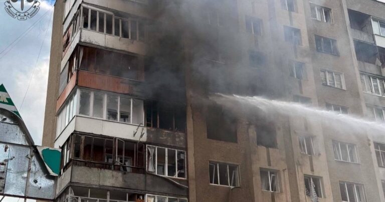 Івано-Франківськ під ударом: два “Шахеди” зруйнували будинки, десятки поранених – страшні наслідки ворожої атаки