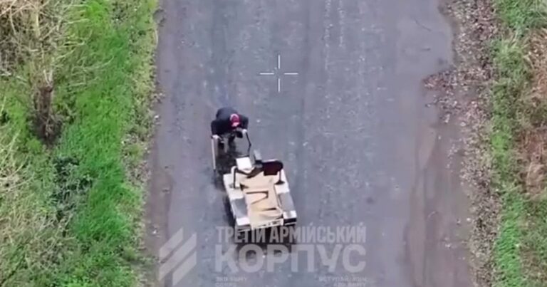 НЕЙМОВІРНЕ СПАСІННЯ: БАБУСЮ-ГЕРОЇНЮ ЕВАКУЮВАЛИ РОБОТОМ, А ОНУКА ВПІЗНАЛА ЇЇ НА ВІДЕО! ІСТОРІЯ, ЩО ЗВОРОХУЄ ДО ГЛИБИН ДУШІ