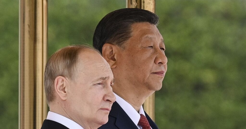 Китайський зашморг для Путіна: з чим він повернеться з Пекіна і що візит означає для України