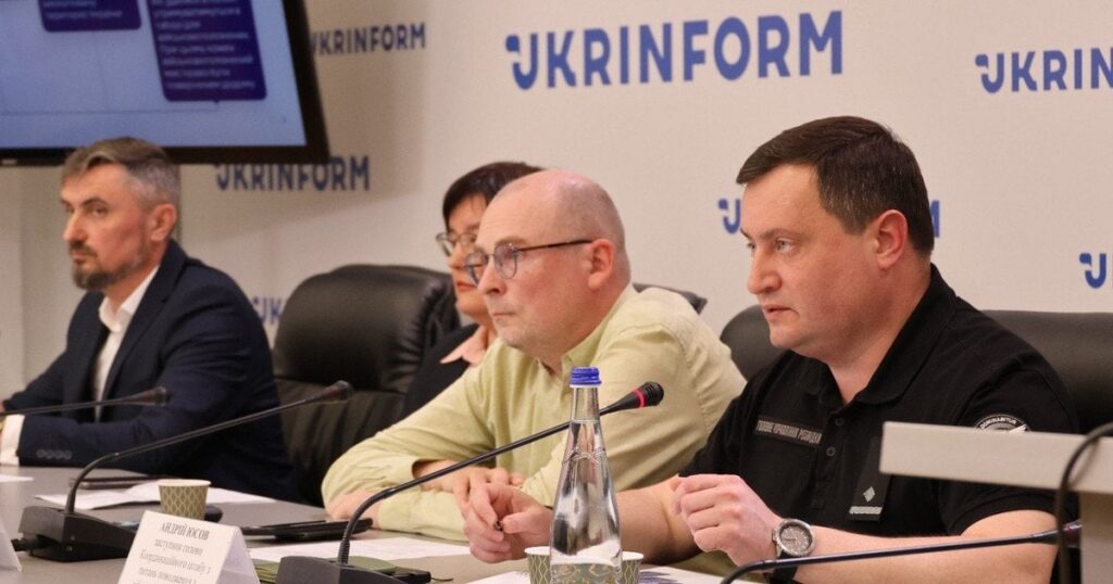 ГУР оприлюднило науковий портрет зрадника — дослідження про засуджених колаборантів ГУР оприлюднило науковий портрет зрадника — дослідження про засуджених колаборантів