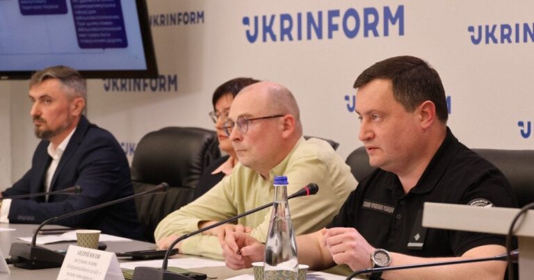 НАУКОВИЙ ПОРТРЕТ ЗРАДНИКА: ХТО ВОНИ, КОЛАБОРАНТИ, І ЧОМУ ЦЕ ВАЖЛИВО ДЛЯ УКРАЇНИ