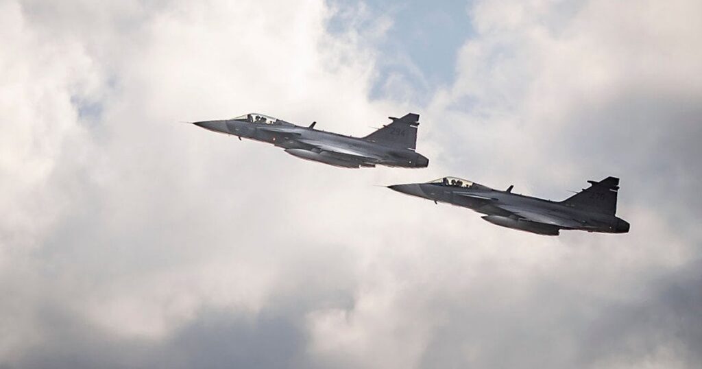 Українські пілоти — вже за штурвалами винищувачів Gripen: на якому етапі підготовка