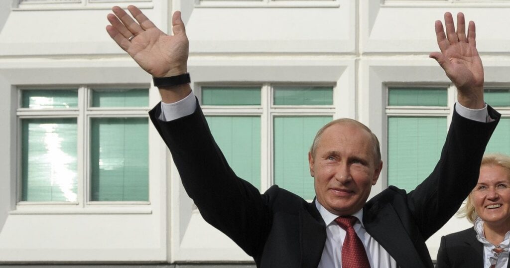 Кремль втрачає контроль: проти Путіна назріває новий бунт і «фюрер» вдається до жорстких методів — деталі