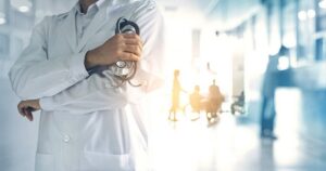 Школярка пригостила однокласників “вітамінами”: семь дітей в лікарні на Одещині!
